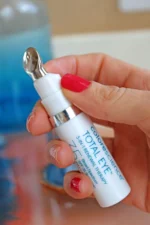 COLORESCIENCE Total Eye 3 in 1 Renewal Therapy SPF35 7ml - imagine 5