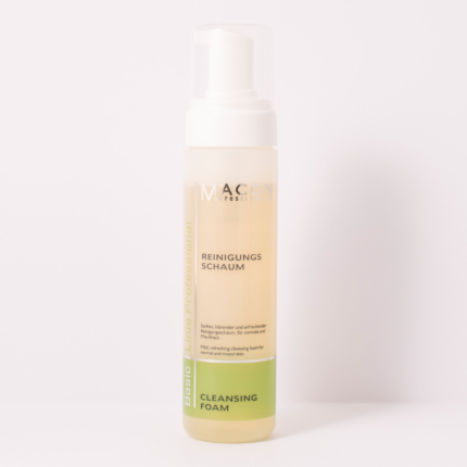 Flacon MACON Basic Line Spumă de Demachiere pentru curățarea feței.